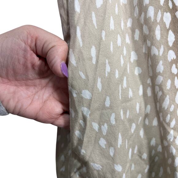 Tuckernuck Sleeveless Woman’s Charlie Shirt Dress Tan Antelope Print Size Small - Picture 2 of 8